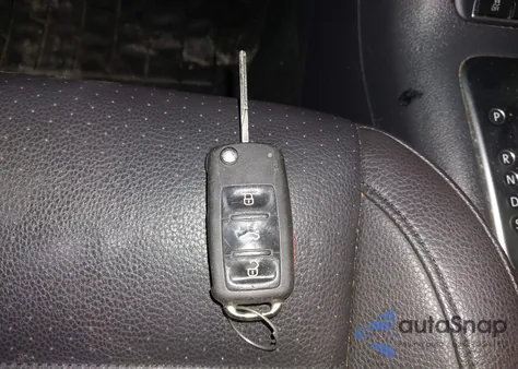 2012 Volkswagen Tiguan Le z USA, uszkodzony, nr VIN WVGAV7AX4CW578576